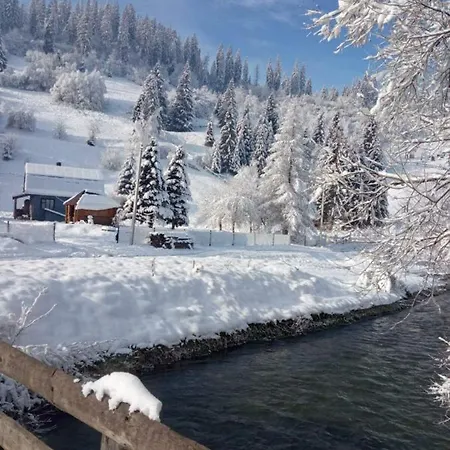 Guest house родинна оселя Slavske