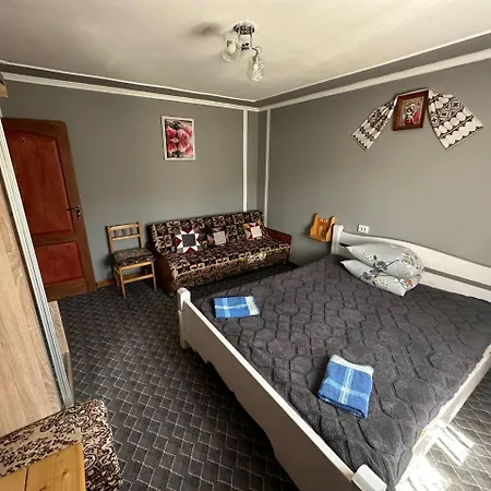 родинна оселя