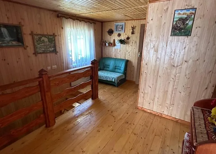 Guest house родинна оселя Slavske