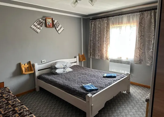 родинна оселя Guest house Slavske
